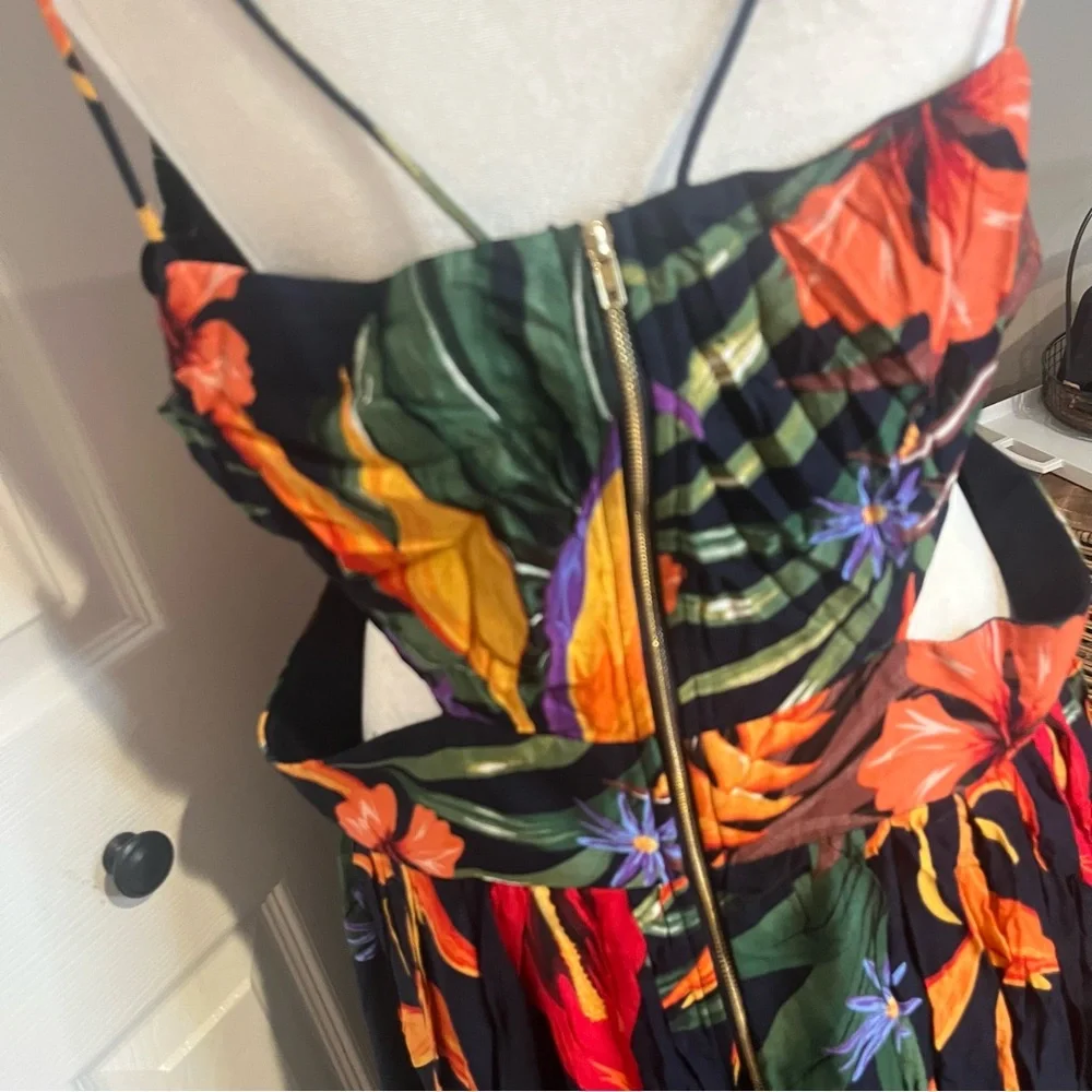 Fashion nova, NWT Key West, Tropical Print Maxi Dress with side cutouts,… - Picture 6 of 16